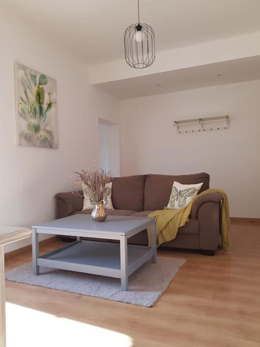 Piso- Huesca Capital - With Elevator Apartment Exterior photo